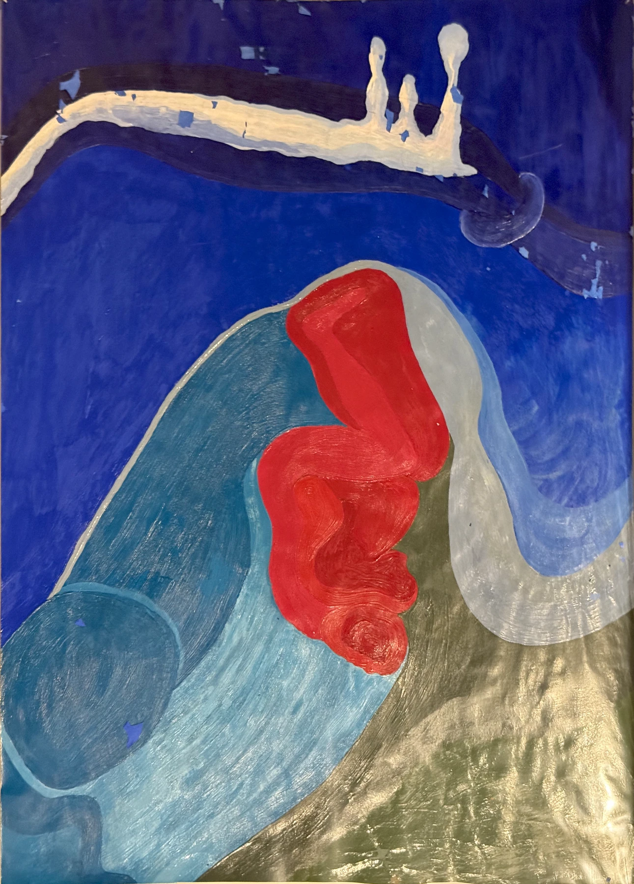 Eine helle Linie kreuzt tiefes Blau. Darunter steht eine rote Form zwischen durchscheinenden Kurven.